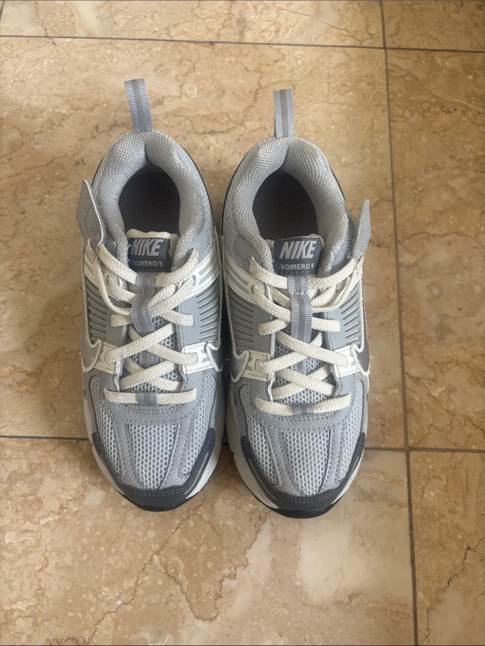 Nike Vomero 5 Kids Light Gray and White Velcro Sneakers